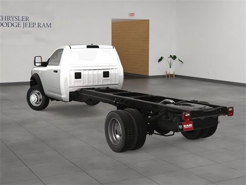 New 2024 RAM 4500 Tradesman image 4