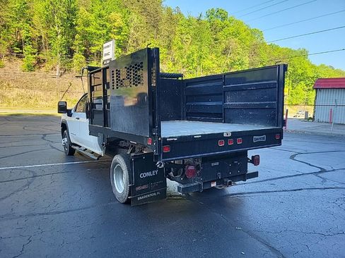 Used 2024 GMC Sierra 3500 Pro w/ Convenience Package RWD image 10