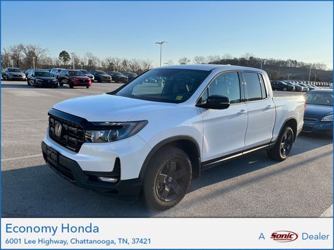 Used 2024 Honda Ridgeline Black Edition image 1