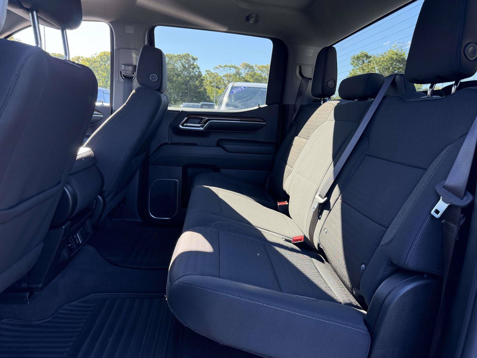 Used 2024 Chevrolet Silverado 1500 LT AWD/4WD image 12