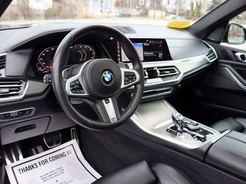 Used 2020 BMW X5 M50i w/ Premium Package image 10