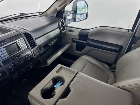 Used 2018 Ford F250 XL w/ Power Equipment Group AWD/4WD image 22