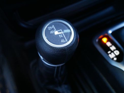 Used 2024 Jeep Wrangler Sport S image 29