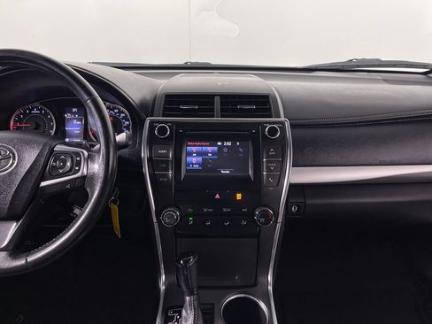 Used 2015 Toyota Camry SE FWD image 15