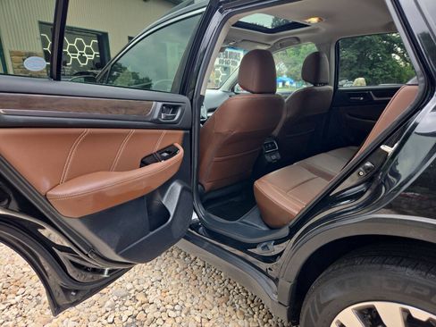 Used 2019 Subaru Outback 3.6R Touring w/ Protection Package #1 AWD/4WD image 18