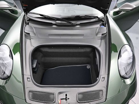 Certified 2026 Porsche 911 GT3 w/ Weissach Package RWD image 19