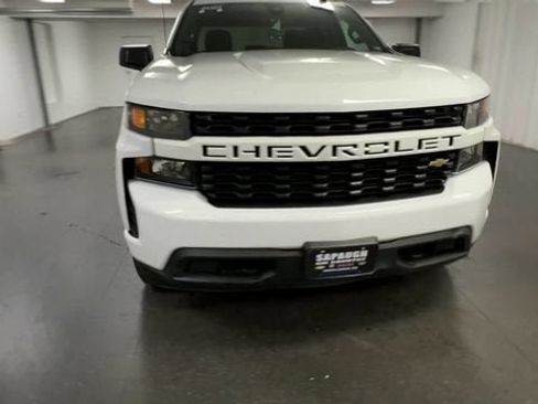 Used 2021 Chevrolet Silverado 1500 Custom w/ Safety Confidence Package AWD/4WD image 3