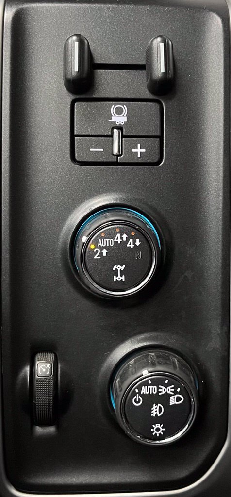 Used 2018 GMC Sierra 1500 SLT AWD/4WD image 32