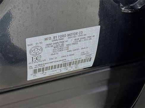 Used 2023 Ford Explorer ST-Line w/ Class IV Trailer Tow Package image 36