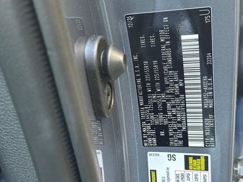 Used 2026 Toyota Corolla Cross XLE w/ Convenience Package image 31