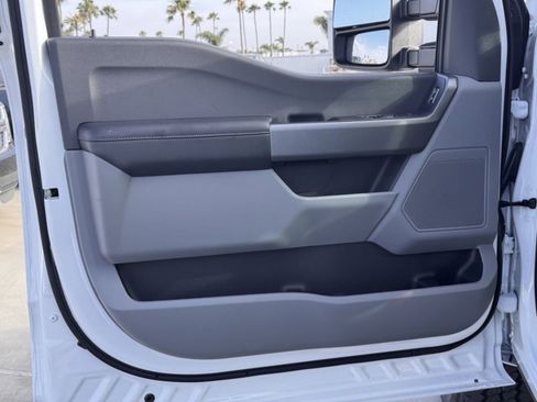 New 2025 Ford F350 XLT w/ FX4 Off-Road Package image 15