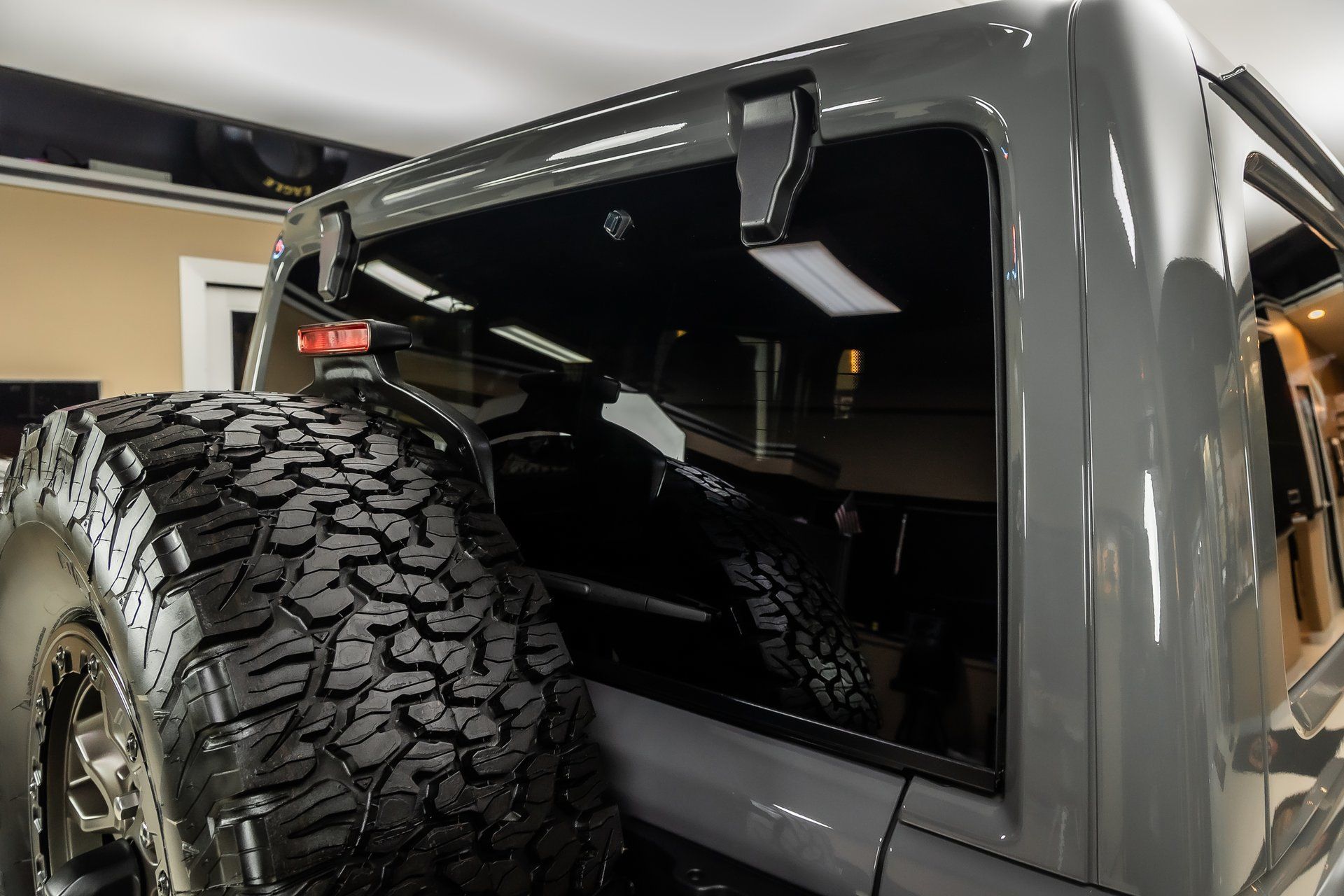 Used 2021 Jeep Wrangler Unlimited Rubicon w/ Trailer Tow Package AWD/4WD image 40