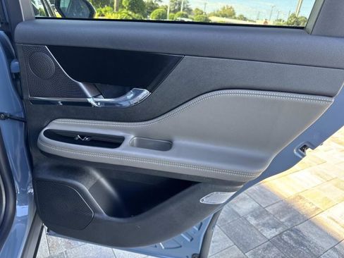 New 2026 Lincoln Corsair Premiere image 21