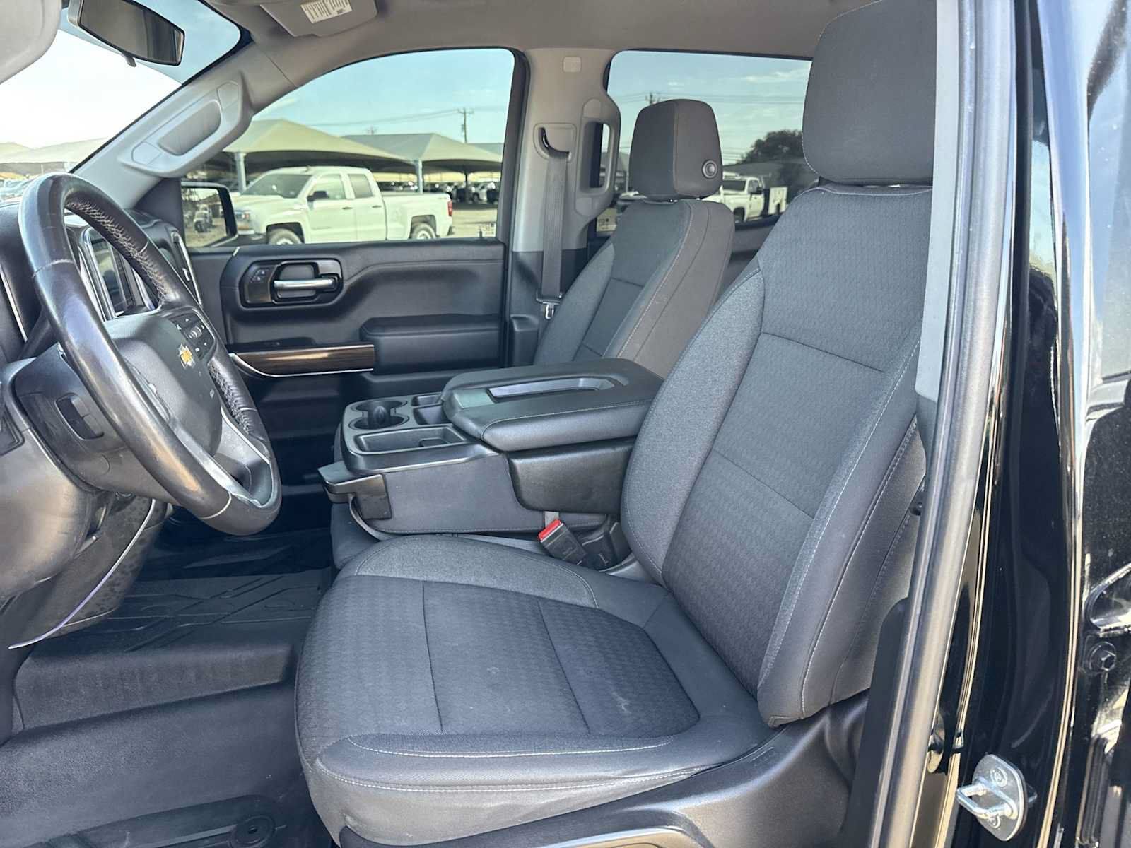 Used 2022 Chevrolet Silverado 1500 LT RWD image 15