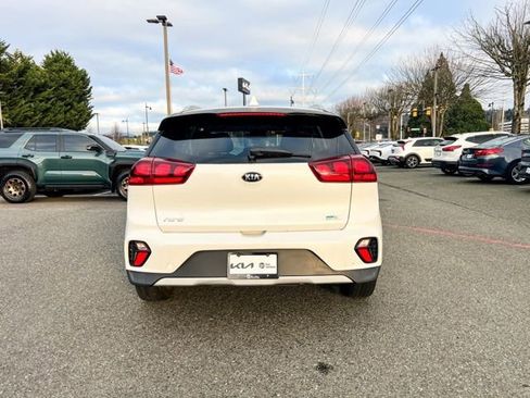 Used 2020 Kia Niro LXS image 30