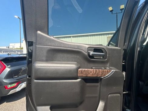 Used 2019 GMC Sierra 1500 Denali w/ Denali Ultimate Package AWD/4WD image 16