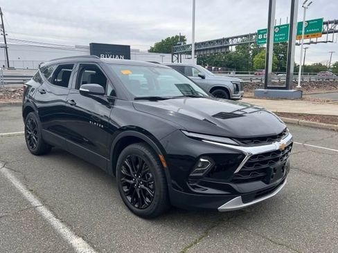 Certified 2023 Chevrolet Blazer LT AWD/4WD image 2