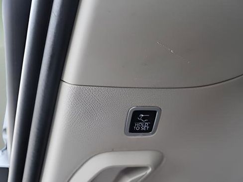 Used 2022 Jeep Wagoneer Series III AWD/4WD image 27
