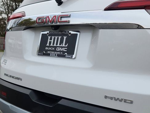 Used 2021 GMC Acadia SLT w/ Technology Package image 24