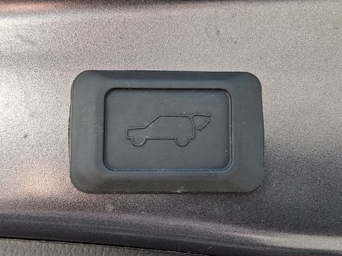 Used 2025 Toyota RAV4 XLE Premium w/ Weather Package AWD/4WD image 34