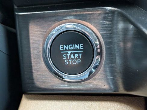 Used 2024 Ford F350 Lariat AWD/4WD image 29