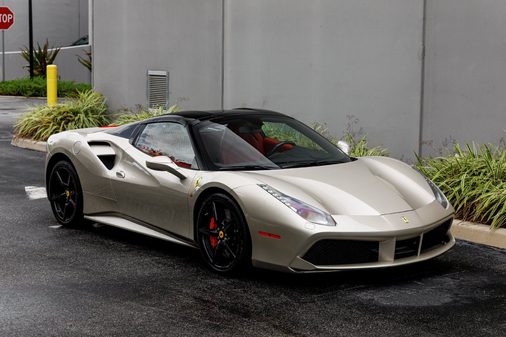 Used 2018 Ferrari 488 Spider RWD image 7