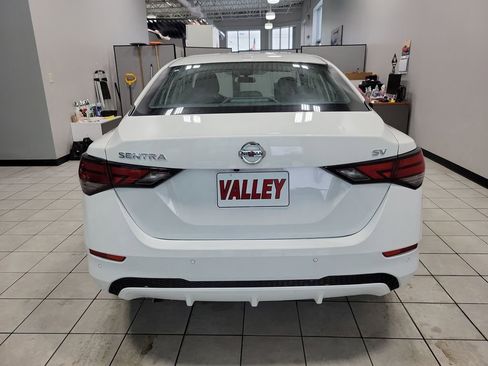 Used 2025 Nissan Sentra SV image 6