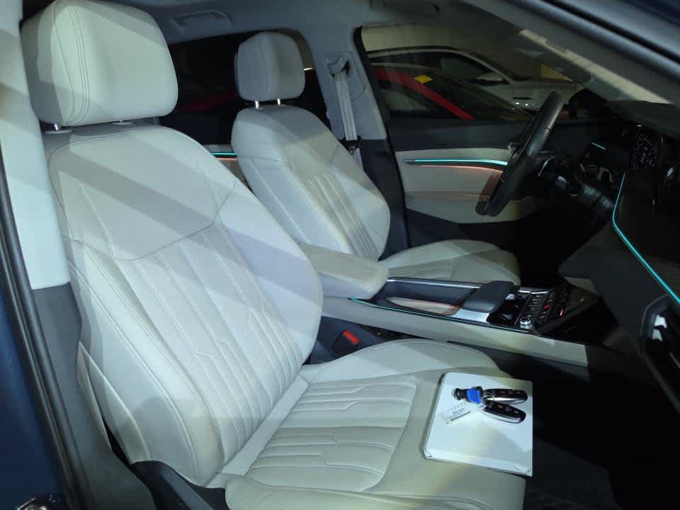 Used 2024 Audi Q8 e-tron Premium Plus w/ Prestige Package AWD/4WD image 9