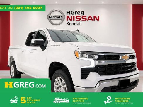 Used 2024 Chevrolet Silverado 1500 LT AWD/4WD image 1