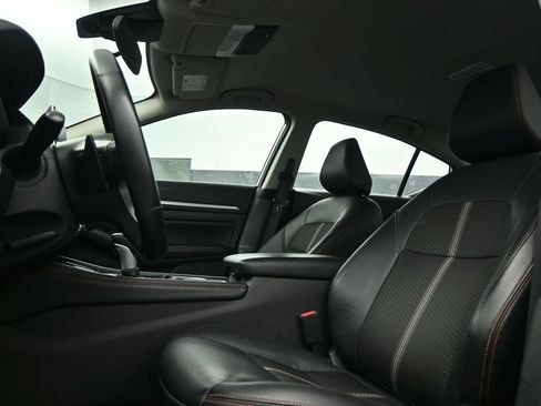 Certified 2025 Nissan Altima 2.5 SR FWD image 14
