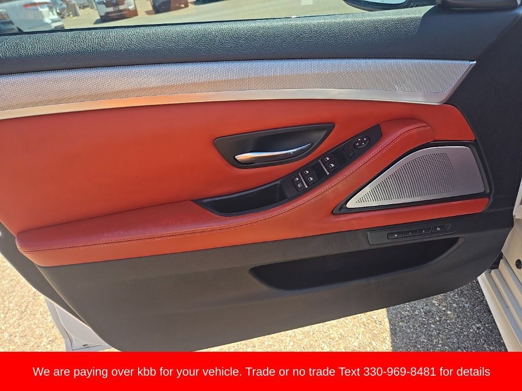 Used 2014 BMW M5 RWD image 10