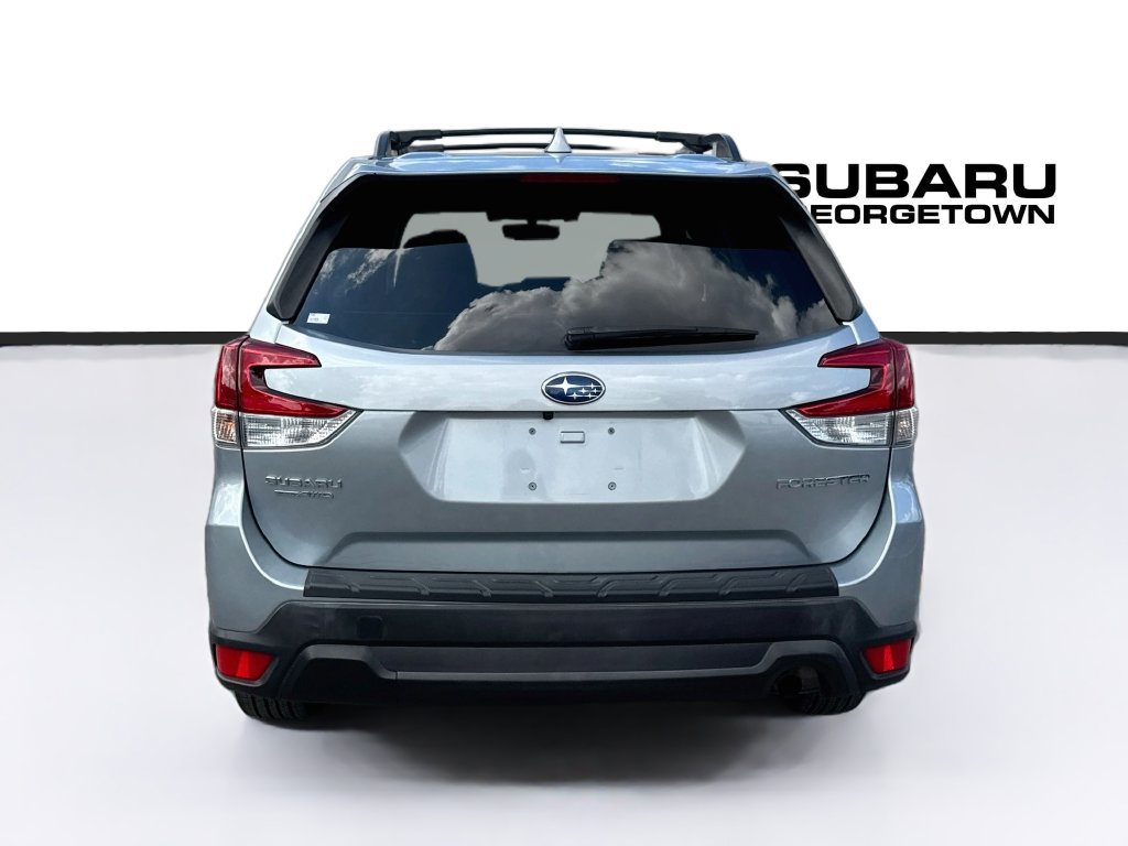 Used 2021 Subaru Forester Premium AWD/4WD image 6