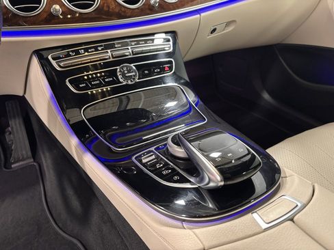Used 2017 Mercedes-Benz E 300 4MATIC image 14