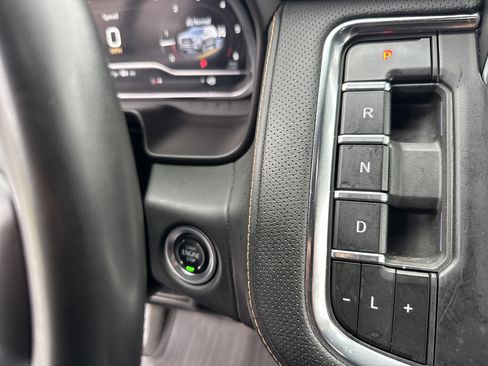 Used 2024 GMC Yukon AT4 w/ AT4 Premium Package AWD/4WD image 23