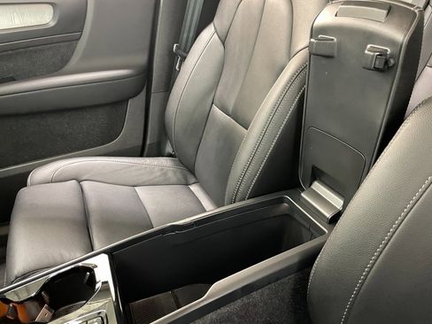 Used 2026 Volvo XC40 B5 Plus w/ Protection Package Premier image 35