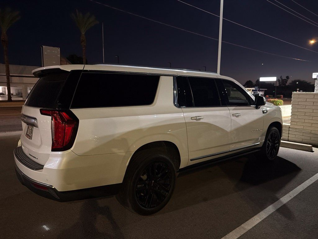 Used 2022 GMC Yukon XL Denali RWD image 8