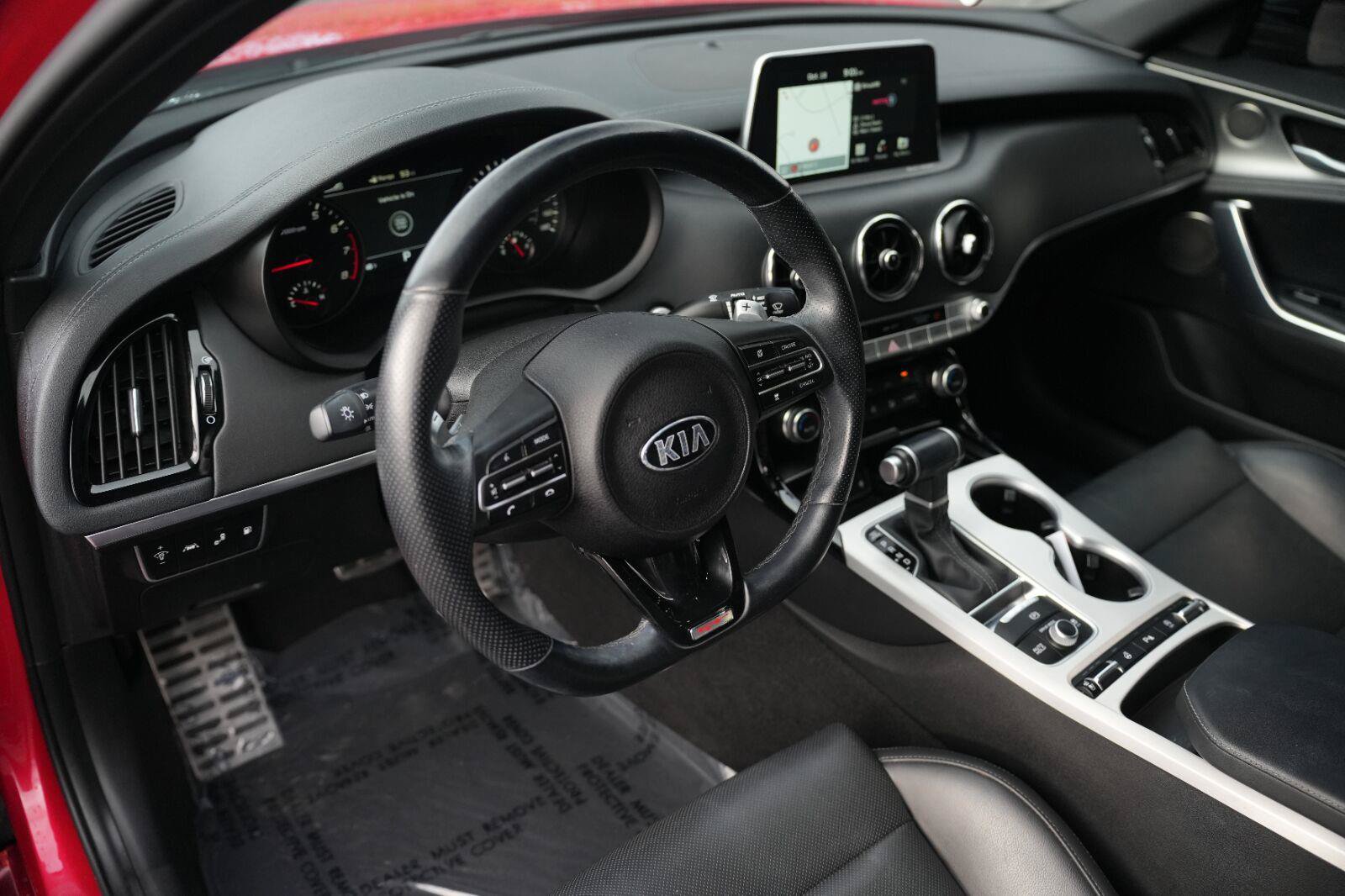 Used 2021 Kia Stinger GT1 AWD/4WD image 9