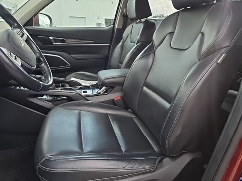 Used 2024 Kia Telluride S AWD/4WD image 11