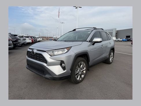 Used 2020 Toyota RAV4 XLE Premium AWD/4WD image 1