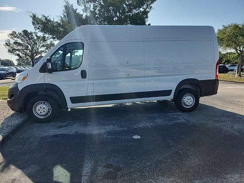 Used 2025 RAM ProMaster 2500 w/ Safety Group FWD image 8