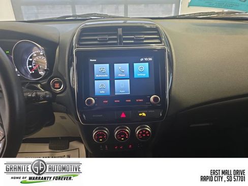 Used 2024 Mitsubishi Outlander Sport SE AWD/4WD image 18
