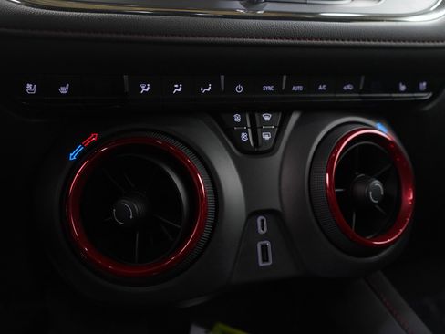 Used 2022 Chevrolet Blazer RS w/ Enhanced Convenience Package image 21