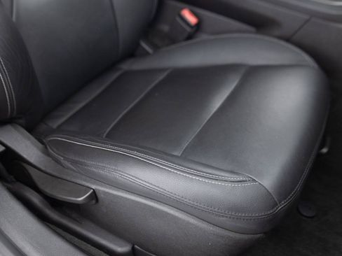Used 2013 Chevrolet Volt Premium w/ Premium Trim Package FWD image 27
