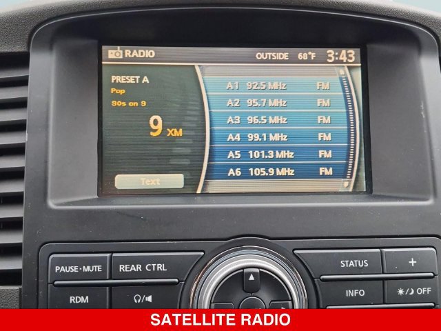 Used 2011 Nissan Pathfinder LE AWD/4WD image 22