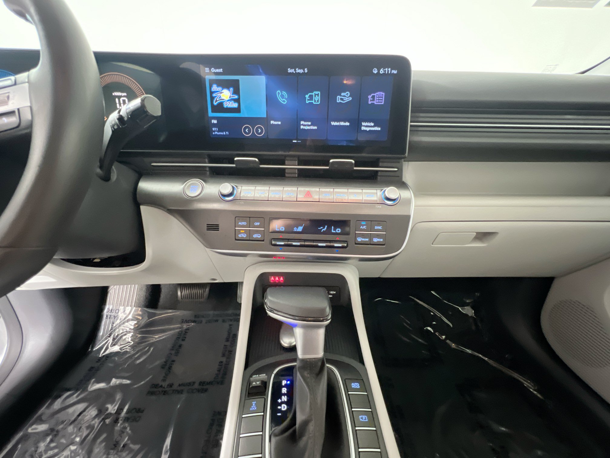 Used 2025 Hyundai Kona SEL AWD/4WD image 25