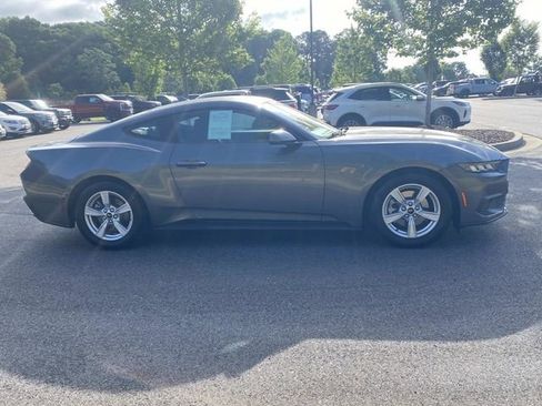 Used 2024 Ford Mustang Coupe RWD image 2