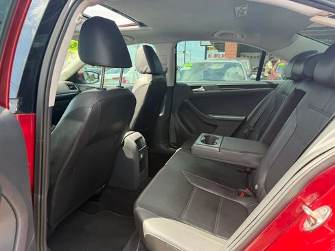 Used 2016 Volkswagen Jetta SEL FWD image 14
