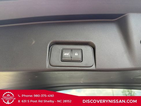 Certified 2024 Nissan Rogue SL w/ SL Premium Package AWD/4WD image 37