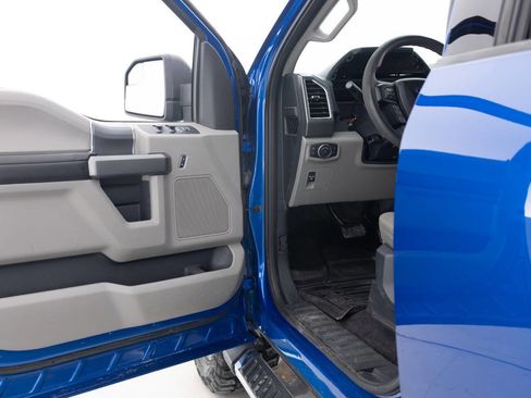 Used 2017 Ford F150 XLT w/ XTR Package image 27