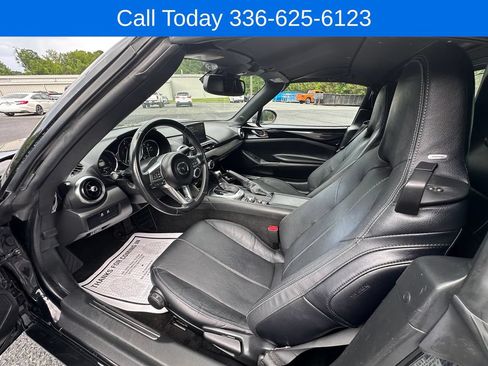 Used 2023 MAZDA MX-5 Miata Grand Touring RWD image 15